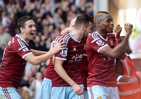 Công nghệ Goal-line nhanh chóng xác định có bàn thắng cho đội chủ nhà