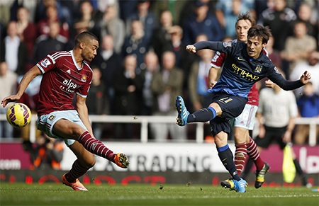 Silva rút ngắn tỉ số xuống 1-2 ngay ở phút 77