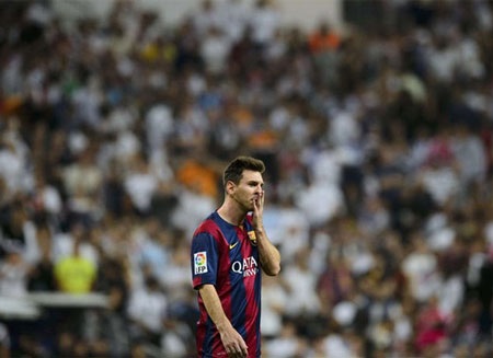 Messi nén đau đá "Siêu kinh điển", Casillas "tị nạnh" với Raul - 1 Messi không đạt được phong độ cao nhất trong trận “Siêu kinh điển” vì chấn thương