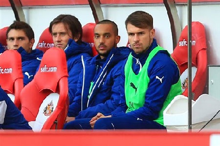 Bản tin thể thao ngày 22/11 - 2 Walcott sẽ không thể ra sân trận cầu đêm nay với MU