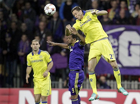 Chelsea nỗ lực tấn công và đến phút 73 họ cũng đã tìm được bàn gỡ 1-1