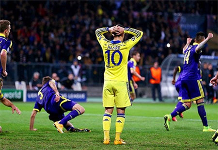 Sự tiếc nuối của Hazard khi không thể ghi bàn