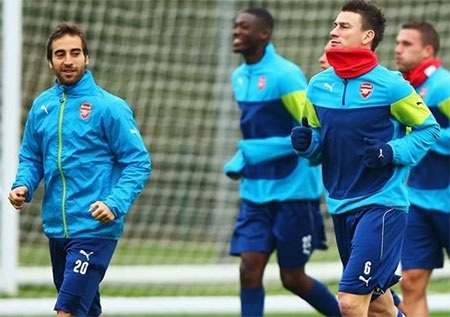 Klopp sẽ đánh bại Wenger để thế chân…Wenger? - 2 Arsenal đang cần một chiến thắng để giải tỏa áp lực