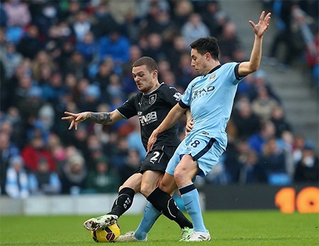 Man City tuột chiến thắng đầy cay đắng trên sân nhà - 2 Man City đã phải trả giá đắt cho sự chủ quan