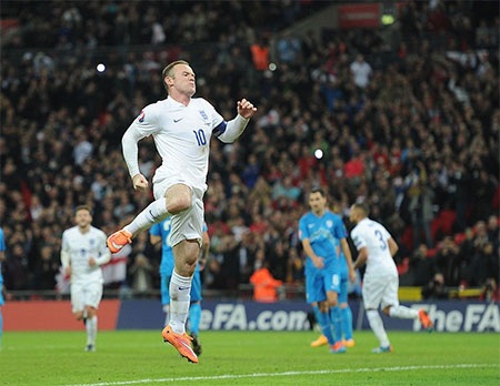 Rooney, Welbeck giúp tuyển Anh ngược dòng giành chiến thắng - 1 Rooney đã tỏa sáng trong ngày kỉ niệm trọng đại của bản thân