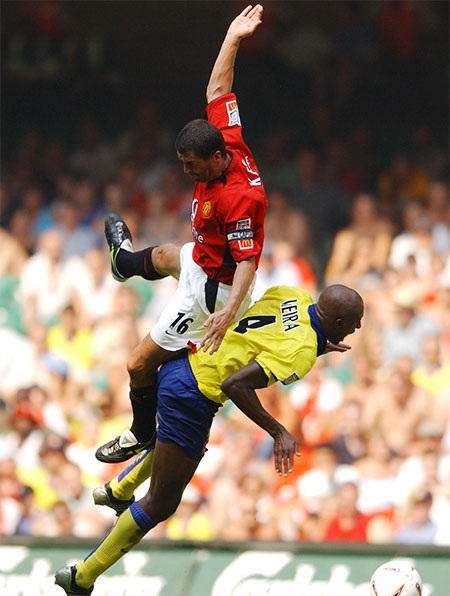 Tháng 2/2003: Giggs bỏ lỡ bàn mở tỉ số và MU đã thua 0-2 trước Arsenal ở vòng 5 FA Cup