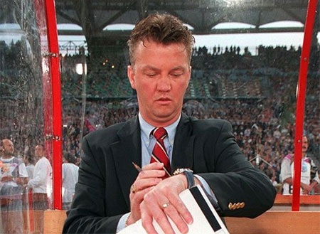 Phòng ngự là “tử huyệt” của Van Gaal - 1 MU của Van Gaal tệ hại hơn cả MU dưới thời Moyes