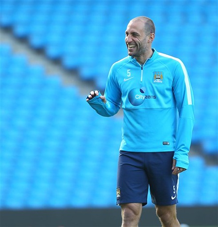 Pellegrini xem MU thuộc hàng “chiếu dưới” - 12 Vắng Silva, Nasri sẽ được đặt kì vọng trở thành ngòi nổ tốt để hỗ trợ cho hàng công