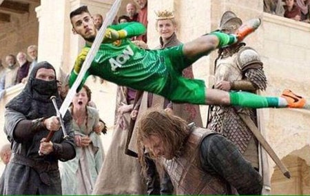 Bộ ảnh chế ca ngợi tài năng của De Gea - 2 Với khả năng cứu thua tuyệt vời, De Gea cũng có thể cứu Ned Stark trong phim