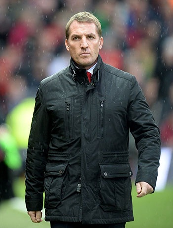 Van Gaal và Rodgers gặp nhau trước trận đấu, hai người đều đang phải chịu nhiều sức ép