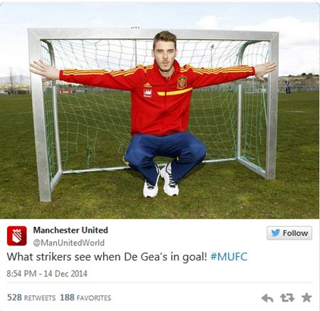 Bộ ảnh chế ca ngợi tài năng của De Gea - 11 Ferdinand cũng dùng một bước từng gạch để nói về người đồng đội cũ