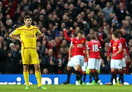 Gerrard câm lặng khi thấy Van Persie ghi bàn thứ ba