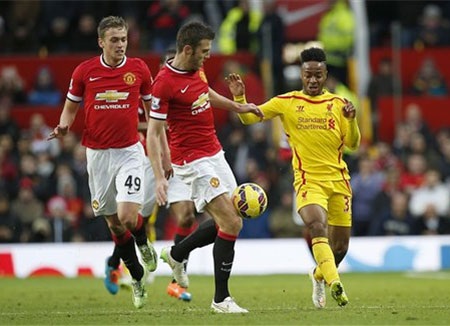 Liverpool chìm sâu trong khủng hoảng sau thất bại nặng nề ở Old Trafford