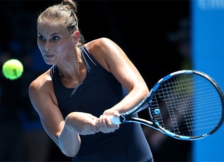 “Búp bê” Sharapova suýt bị loại sớm - 2 Panova không thể tận dụng thời cơ để giành chiến thắng trận đấu này