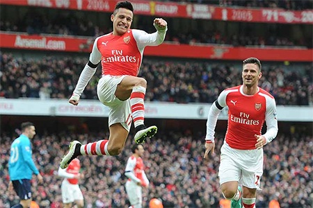 Arsenal "nuốt gọn" Stoke City - 2 Sanchez thi đấu rất thăng hoa trong trận đấu này