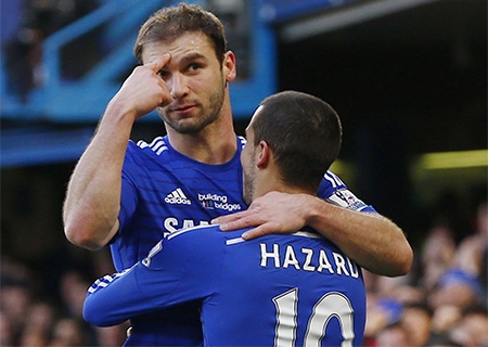 Nhìn lại trận hòa đáng tiếc trên sân nhà của Chelsea - 7 Các đồng đội chia vui với hậu vệ người Serbia