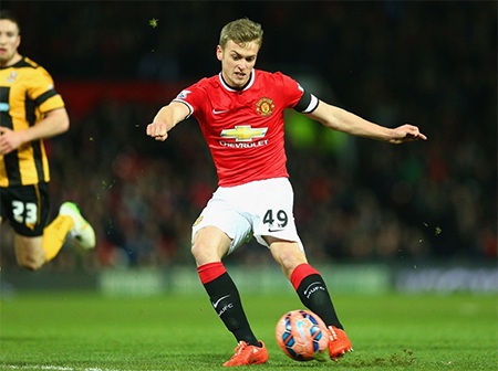 Nhìn lại trận đấu MU "bắt nạt" Cambridge United - 15 Người vào thay Van Persie là Wilson, tiền đạo này mất có 6 phút để đặt dấu ấn