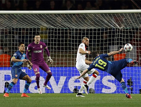 Màn trình diễn cuối cùng của Arsenal ở Champions League năm nay - 4 Tình huống bắt vô lê không thành công của Cazorla
