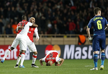 Màn trình diễn cuối cùng của Arsenal ở Champions League năm nay - 22 Niềm vui của Ramsey sau khi ghi bàn
