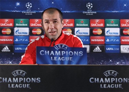 HLV Jardim vẫn rất khiêm tốn dù đội bóng của ông đang có lợi thế lớn