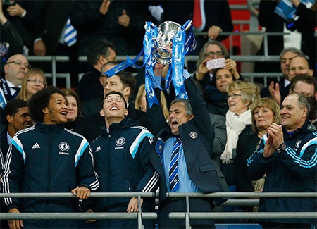 West Ham - Chelsea: Tiếp nối những ngày vui - 1 Mourinho vừa giúp Chelsea vô địch League Cup