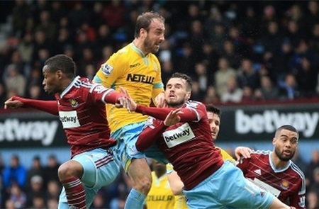 West Ham - Chelsea: Tiếp nối những ngày vui - 2 West Ham vừa thảm bại trên sân nhà trước Crystal Palace