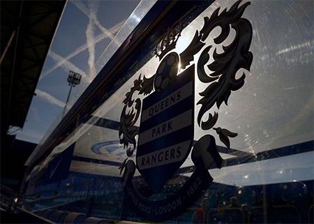 Nhìn lại trận derby khổ cực của Chelsea - 1 Loftus Road trước giờ bóng lăn