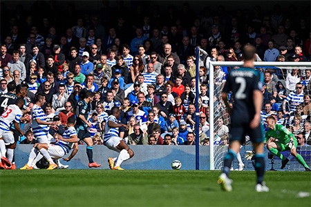 Nhìn lại trận derby khổ cực của Chelsea - 13 Hàng thủ của QPR đã chơi hớ hênh và bị trừng phạt