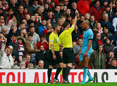 3 điểm nhấn từ chiến thắng trận derby của MU - 3 Kompany và các đồng đội ở hàng thủ chơi quá mờ nhạt