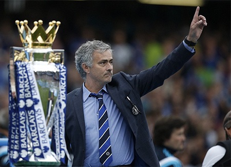 Chelsea ngập tràn hạnh phúc ngày nhận cúp vô địch - 12 Chelsea ngập tràn hạnh phúc ngày nhận cúp vô địch