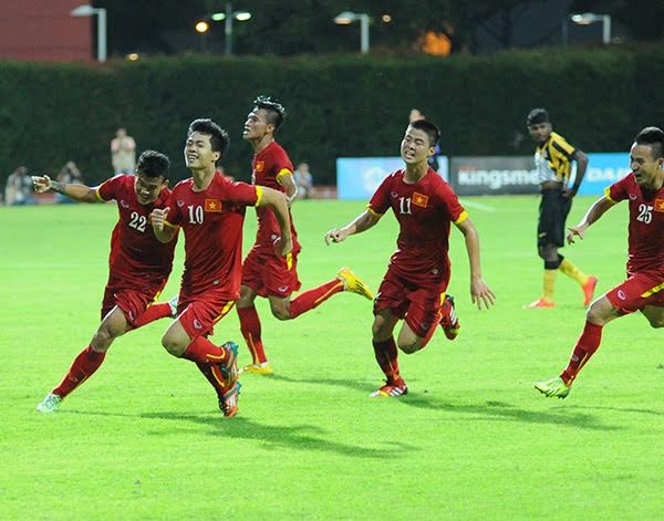 U23 Việt Nam 5-1 U23 Malaysia (hết giờ) - 3 ...và niềm vui vỡ òa khi tỉ số đã là 2-0 cho U23 Việt Nam