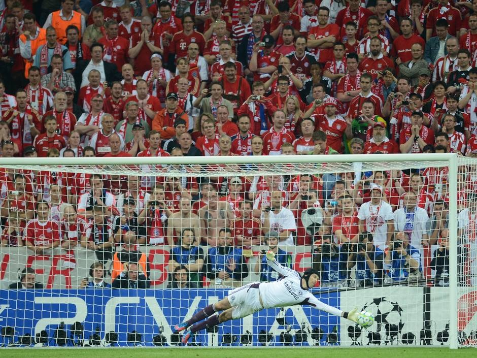 10 năm huy hoàng của Petr Cech tại Chelsea - 12 10 năm huy hoàng của Petr Cech tại Chelsea