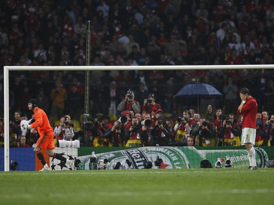 10 năm huy hoàng của Petr Cech tại Chelsea - 8 10 năm huy hoàng của Petr Cech tại Chelsea