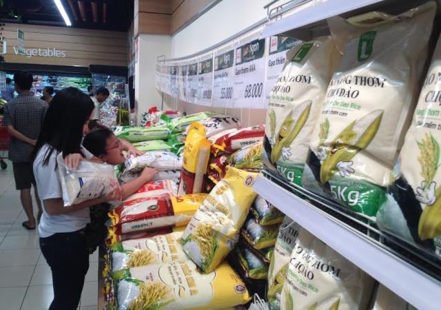 Gạo Việt bị trả về, tổn thương khó lường! - 2
Hiện nay nhiều thương hiệu gạo ở ĐBSCL đã có chỗ đứng trên thị trường