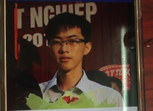 Nam sinh viên trường ĐH Y Dược Cần Thơ mất tích bí ẩn - 1
Sinh viên Nguyễn Trần Hoàng Phụng mất tích một cách bí ẩn.