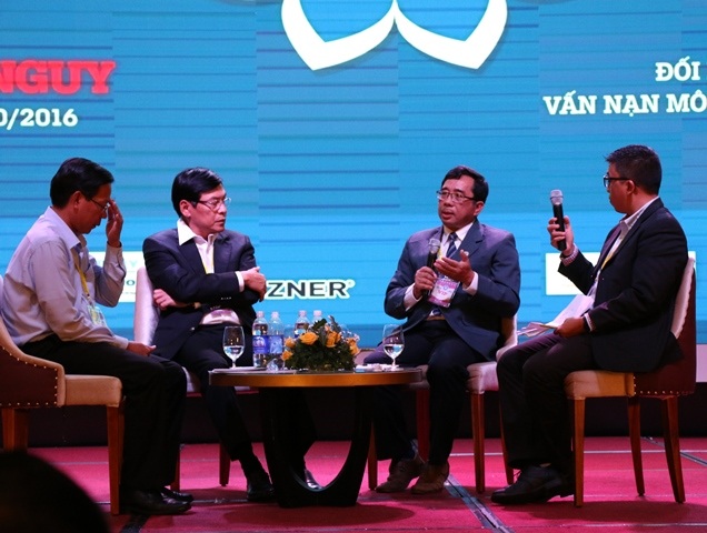 Mekong Connect – 2016: Hơn 500 doanh nhân cùng đi “tìm cơ trong nguy” - 2 Các diễn giả cùng trao đổi tại diễn đàn