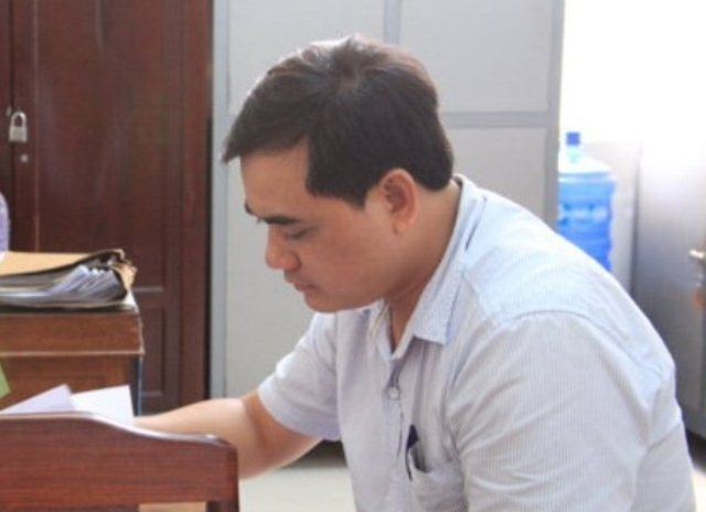 Cần Thơ: Hàng chục nạn nhân mất tiền tỷ do tin lời bác sĩ dỏm - 1 Đối tượng Võ Thanh Hải tại cơ quan CSĐT