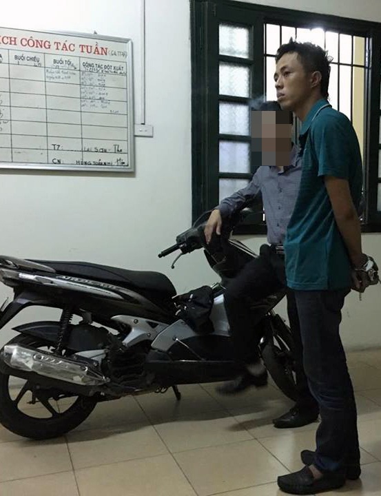 Say rượu, tấn công cảnh sát cơ động trong chốt 141 - 4 Đặng Việt Bảo và chiếc xe bị đưa về trụ sở công an.