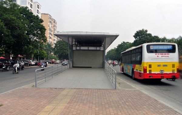 Hà Nội chạy tuyến xe buýt nhanh đầu tiên vào giữa tháng 12 - 1 Hà Nội sẽ vận hành tuyến xe buýt nhanh đầu tiên vào giữa tháng 12 tới