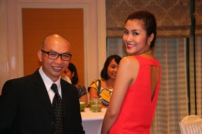 Hà Hồ và Hà Tăng xinh tươi trong “Đêm tri ân” - 4 Hà Hồ và Hà Tăng xinh tươi trong “Đêm tri ân” - 4