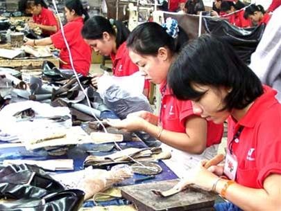 Giảm hàng loạt thuế và phí “cứu” doanh nghiệp - 1 Giảm hàng loạt thuế và phí “cứu” doanh nghiệp