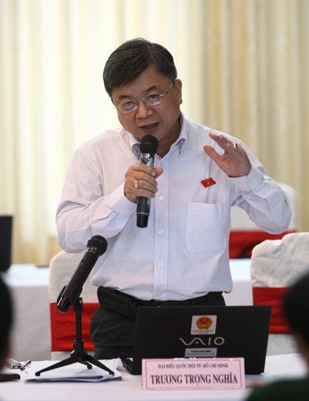 Thu nhập 13,5 triệu đồng mới phải đóng thuế nếu có người phụ thuộc? - 1 Đại biểu Trương Trọng Nghĩa.