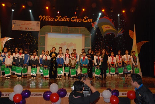 Xây dựng thương hiệu quốc gia cho dược liệu Việt Nam - 3 Một hoạt động ngoại khóa của TRAPHACO.
