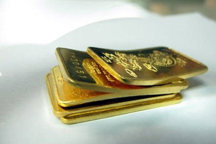 Vàng miếng cong vênh xuất hiện trên thị trường.