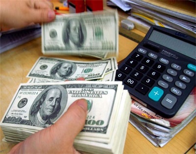 Giá USD giảm sâu sau phiên tăng kịch trần - 1 Giá USD giảm sâu sau phiên tăng kịch trần.