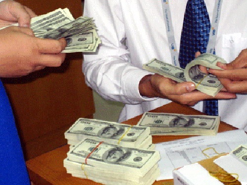 Giá USD đang tăng mạnh.