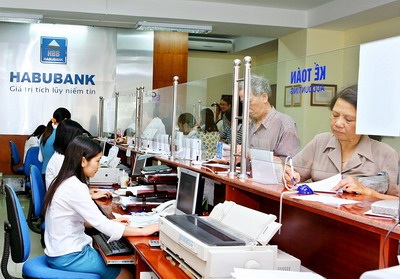 Buộc đóng cửa phòng giao dịch ngân hàng thua lỗ - 1 Sau 20 năm hoạt động, thương hiệu Habubank đã biến mất khỏi thị trường