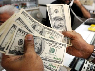 Ngân hàng Nhà nước lý giải việc tỷ giá USD/VND "nổi sóng" - 1 Biến động tăng tỷ giá chỉ là nhất thời.