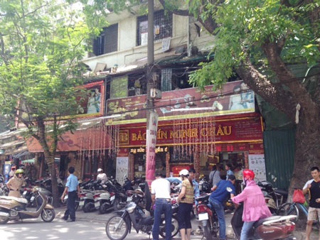 “Phát sốt” vì giá vàng lao dốc - 3 “Phát sốt” vì giá vàng lao dốc