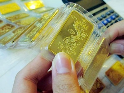 Vàng đấu thầu vẫn hút khách (ảnh minh họa).
